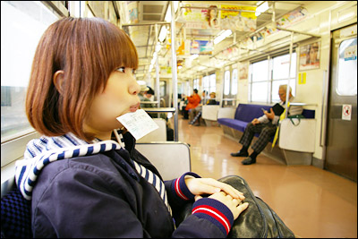 朝８時頃。
平戸を目指しローカル線で佐賀の唐津まで行きます